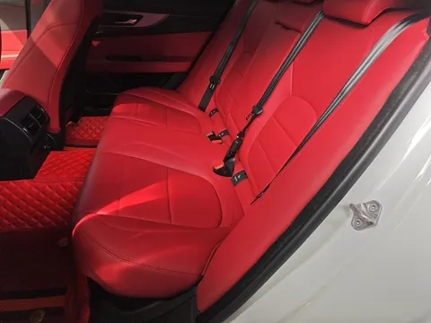 Jaguar XEL
