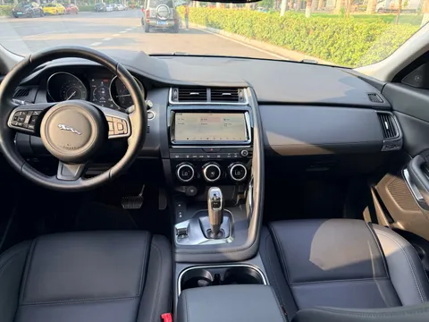 Jaguar E-Pace