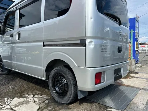 Nissan Clipper