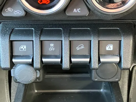 Suzuki Jimny Sierra