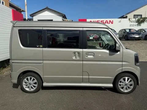 Nissan Clipper Rio