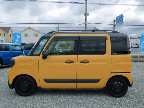 Suzuki Spacia Gear