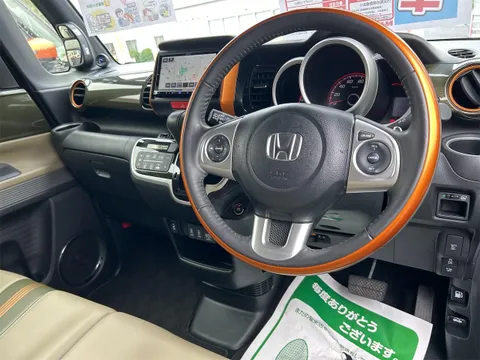 Honda N-BOX Slash