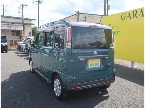 Suzuki Spacia Gear