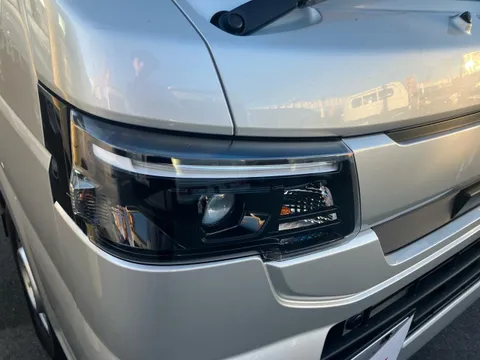 Mitsubishi Minicab Truck