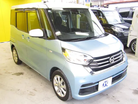 Nissan Dayz Roox