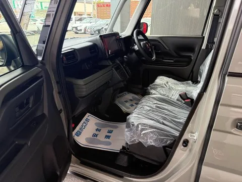 Suzuki Spacia Gear