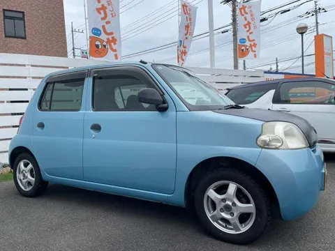 Daihatsu Esse