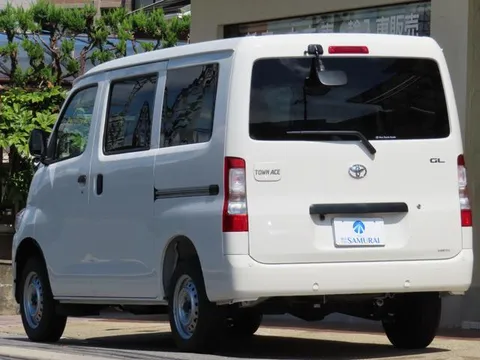 Toyota TownAce Van