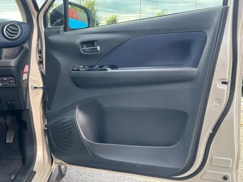 Mitsubishi eK X