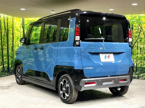 Mitsubishi Delica Mini