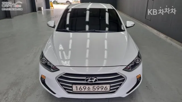 Hyundai Elantra (Avante)