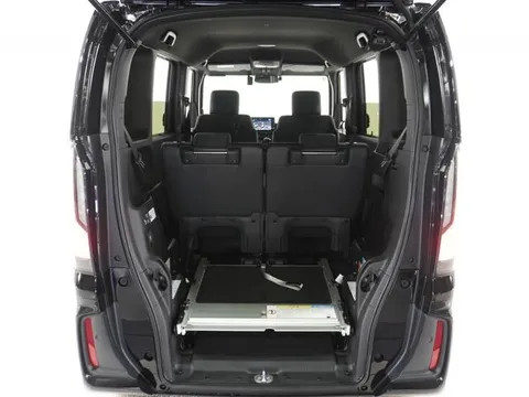 Honda N-BOX Custom