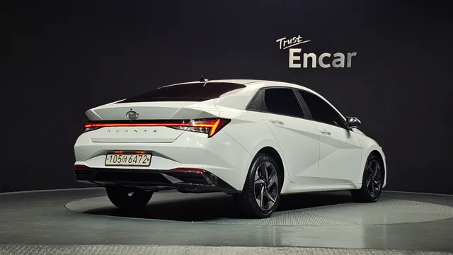 Hyundai Elantra (Avante)