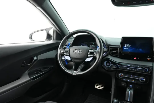 Hyundai Veloster
