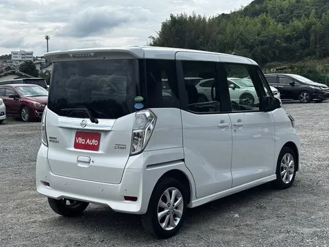 Nissan Dayz Roox