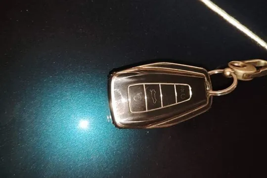 Geely Binray