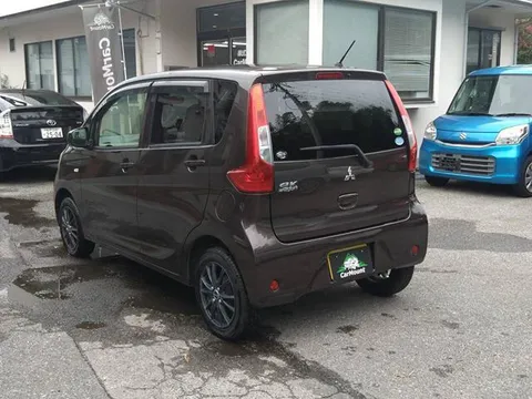 Mitsubishi eK Wagon
