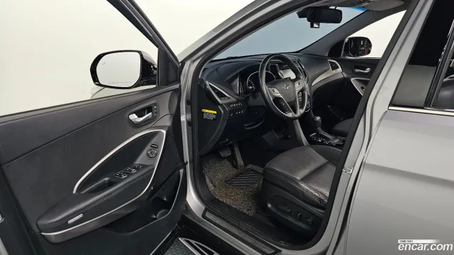 Hyundai Grand Santa Fe (Maxcruz)