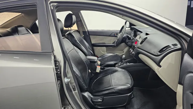 Kia Cerato (Forte)