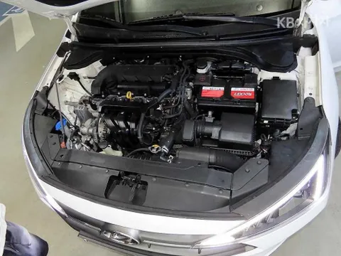 Hyundai Elantra (Avante)