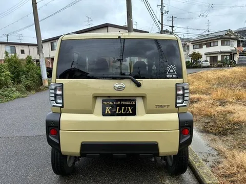 Daihatsu Taft