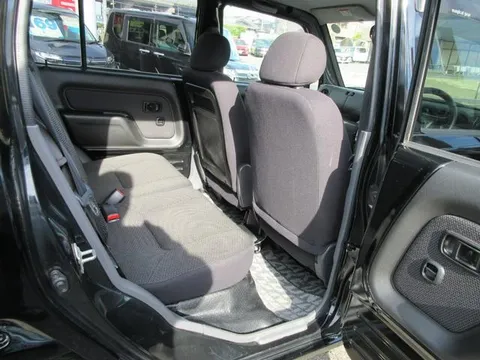 Daihatsu Naked