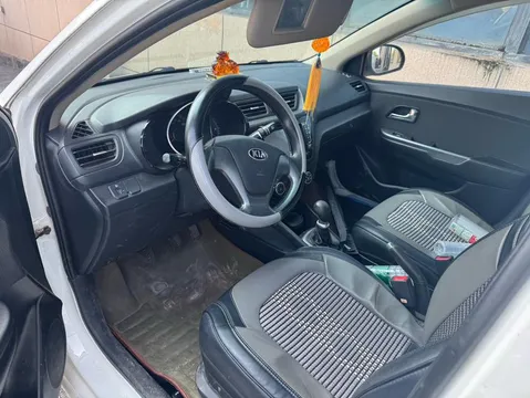 Kia K2
