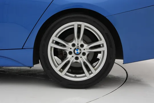BMW BMW
