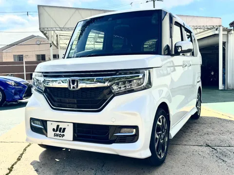 Honda N-BOX Custom