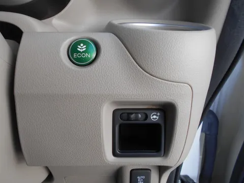 Honda N-BOX Slash
