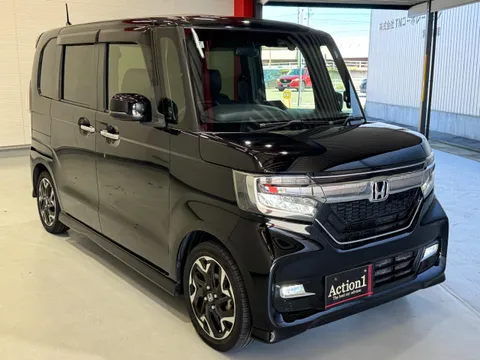 Honda N-BOX Custom