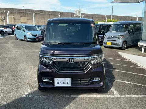 Honda N-BOX Custom