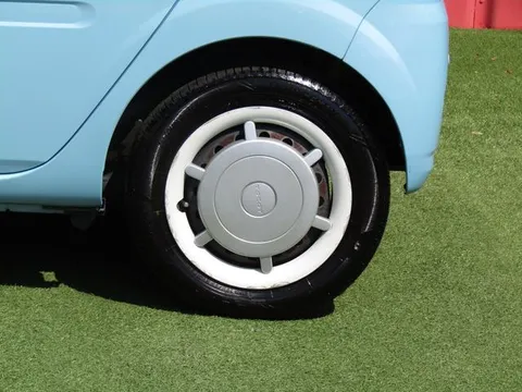 Daihatsu Mira Tocot