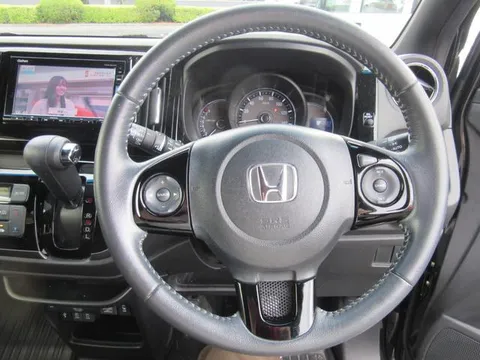 Honda N-WGN Custom