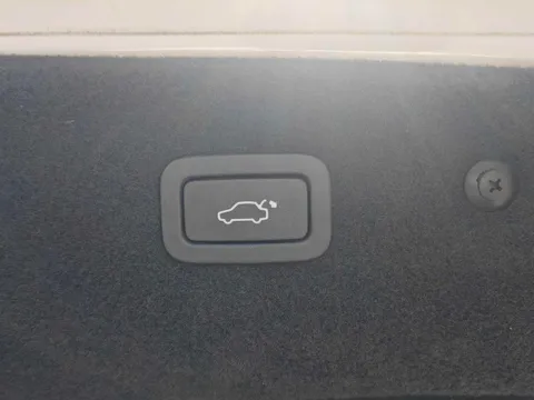 Jaguar XFL