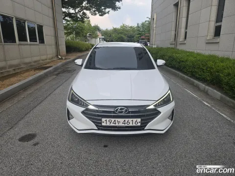 Hyundai Elantra (Avante)