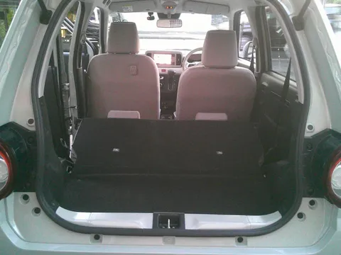 Daihatsu Mira Tocot