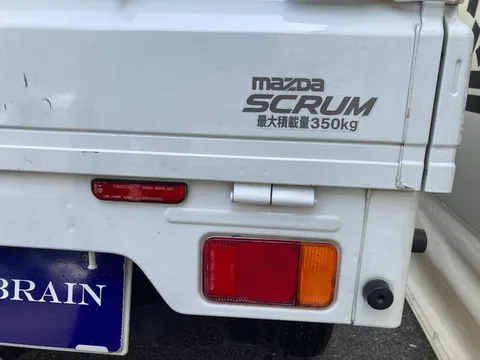 Mazda Scrum Truck
