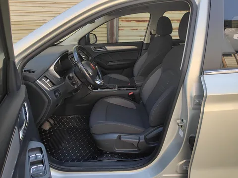 Roewe RX5