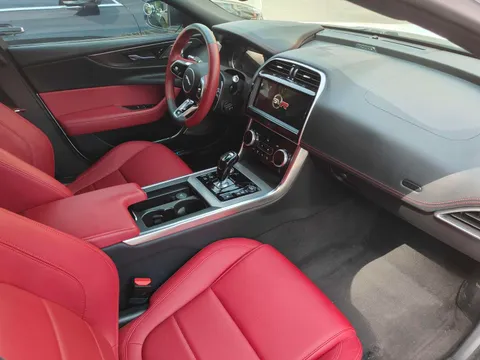 Jaguar XEL