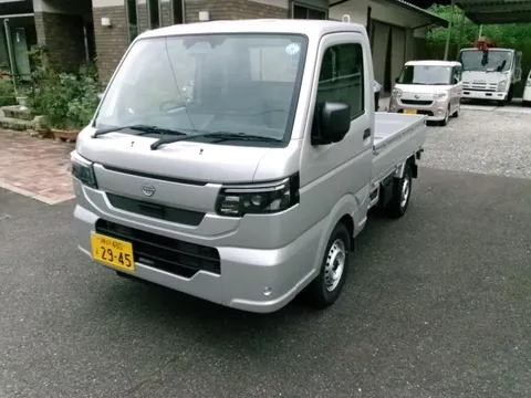 Nissan Clipper Truck