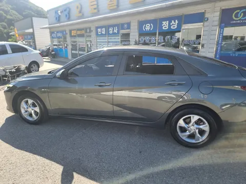 Hyundai Elantra (Avante)