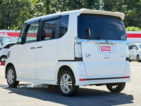 Honda N-BOX Plus