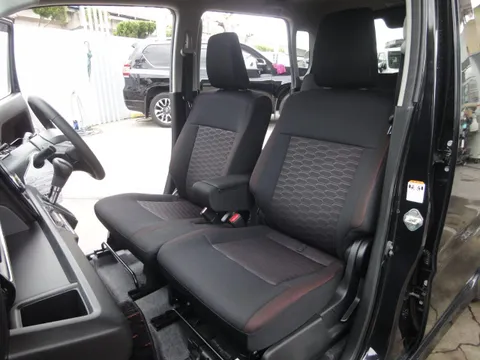 Suzuki Wagon R Stingray