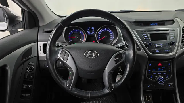 Hyundai Elantra (Avante)