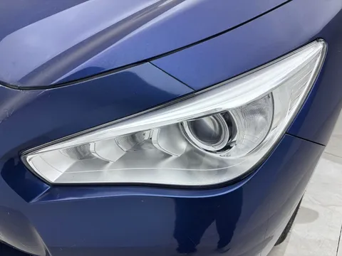 Infiniti Q50L