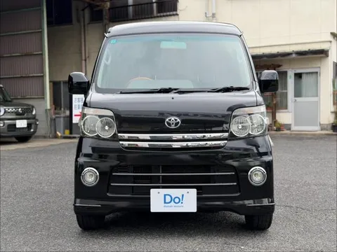 Toyota Pixis Van