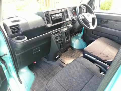 Toyota Pixis Van