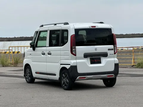 Suzuki Spacia Gear